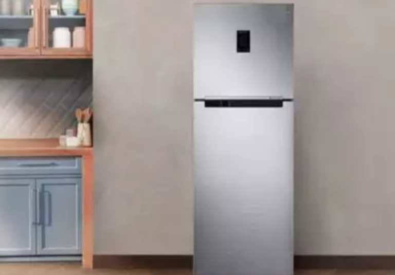 Refrigerator for cooling