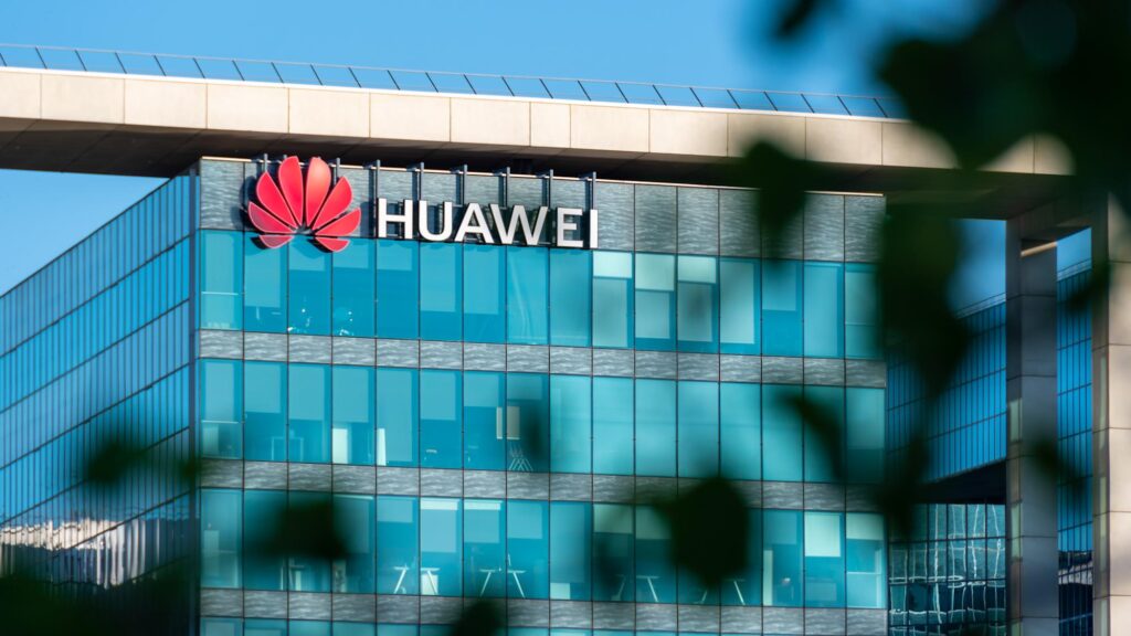 Verizon sits with Huawei on the disagreement of the patent